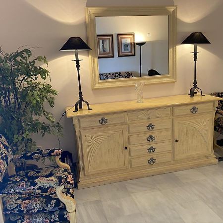 Precioso Apartamento En Primera Linea De Playa Lägenhet Marbella Exteriör bild