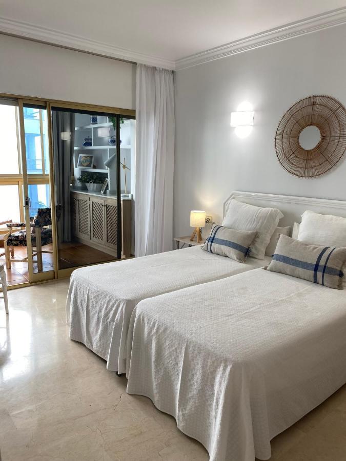 Precioso Apartamento En Primera Linea De Playa Lägenhet Marbella Exteriör bild